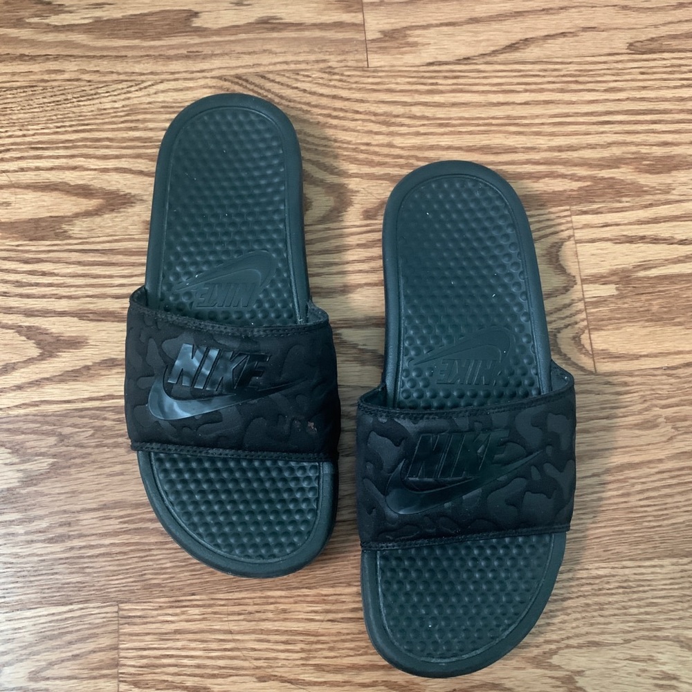 Gently Worn Nike Slides